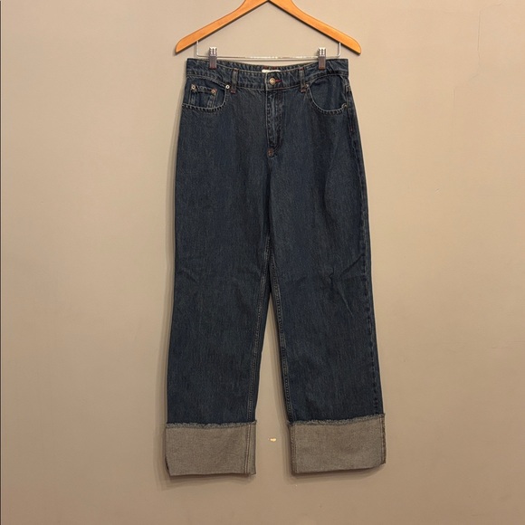 ALIGNE Soy Turn Up Straight Leg Jeans in Mid Blue - Picture 8 of 12